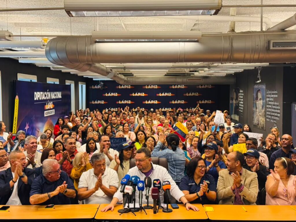 Diputado Ecarri El pais no cabe en dos sillas necesitamos un solido consenso nacional 2
