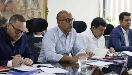 Evalúan la reestructuración de la nómina de 3.5 millones de empleados públicos y la «manguangua» de 150 viceministerios 2 Nomina