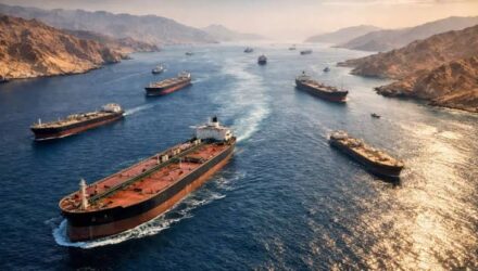 Irán informó que el estrecho de Ormuz está totalmente abierto para barcos comerciales 3 Estrecho