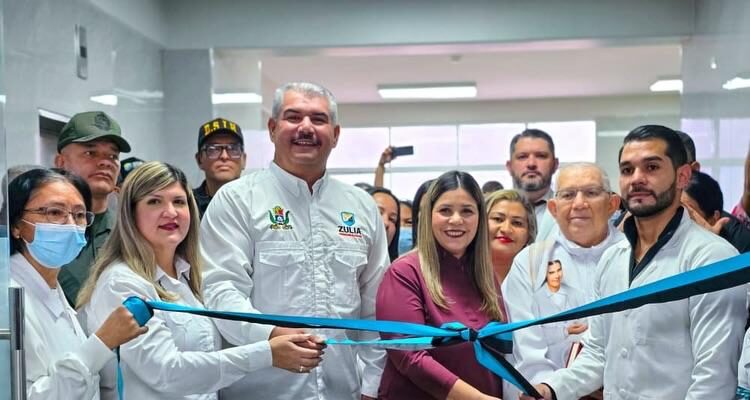 Gobernador Luis Caldera anunció segunda fase del Plan Cayapa de la Salud para potenciar las Clínicas Populares y áreas clave de hospitales 1 Caldera