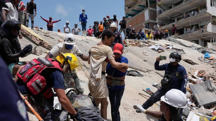 2.314 rescatistas de 24 países están operando en el país hasta el momento 4 PMWos54K Rescate