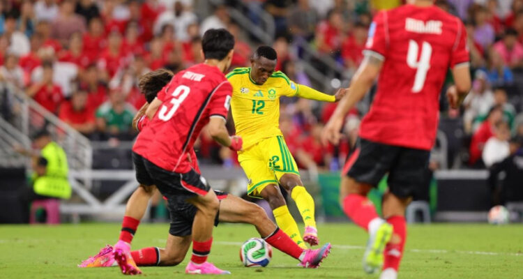 Sudáfrica venció a Corea del Sur, 1-0, y pasó a la fase siguiente 1 Sudáfrica