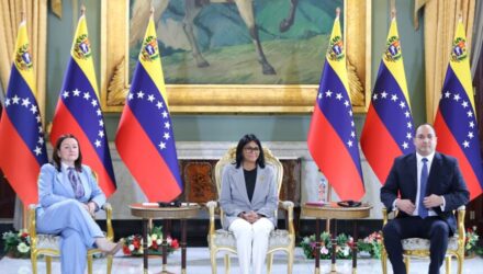 Venezuela firmó licencia con Shell para Fase I del campo gasífero Loran 2 Campo