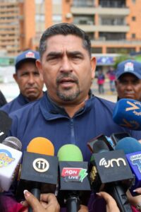 Alcaldía de Maracaibo formaliza a los transportistas con la colocación de códigos QR 4 WhatsApp Image 2026 06 05 at 8.10.51 AM