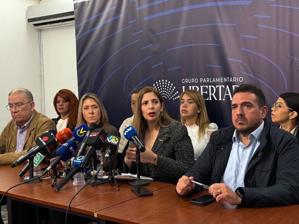 Nora Bracho al Ministro de Energía: «Toda Venezuela sufre la desidia eléctrica, pero el Zulia vive una política inhumana» 2 WhatsApp Image 2026 06 15 at 6.00.27 PM