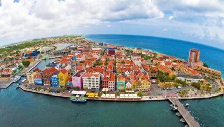 Ante caída del turismo Curazao estudia quitar visado a venezolanos 1 Curazao