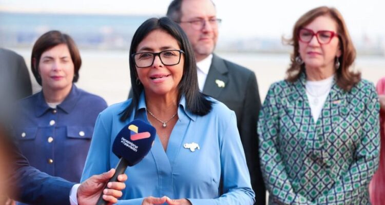 Presidenta (e) Rodríguez llegó a la India: Fortalecerá las relaciones diplomáticas, comerciales y de cooperación 1 Rodríguez