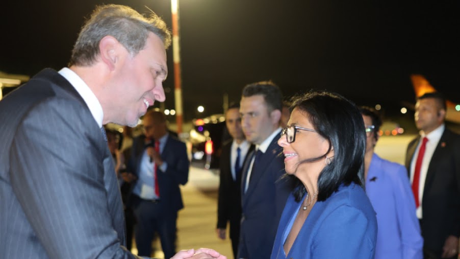 Delcy Rodríguez continúa su periplo internacional en Turquía 2 delcy rodriguez llega a turkiye 62174