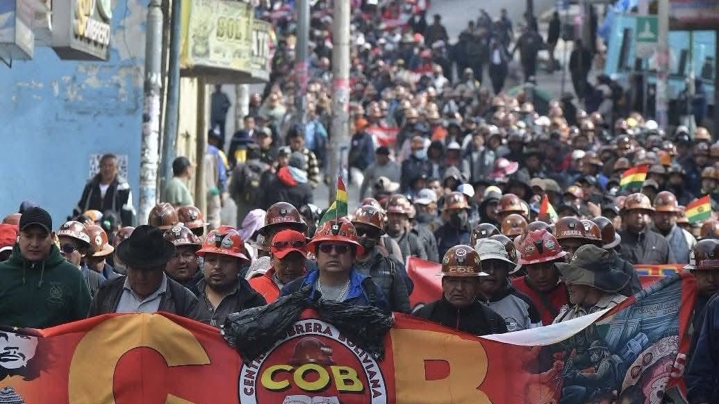 El gobierno de Bolivia está que estalla con 90 carreteras bloqueadas por semanas 2 image001