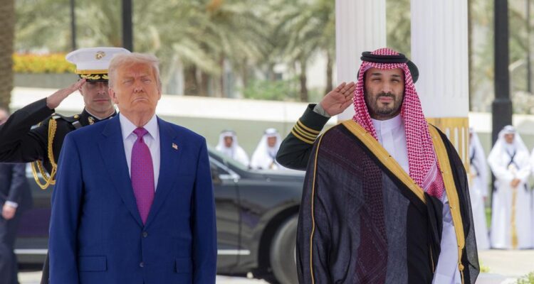 Estados Unidos y Arabia Saudí firmaron un acuerdo que permite al reino tener un programa nuclear 1 Estados
