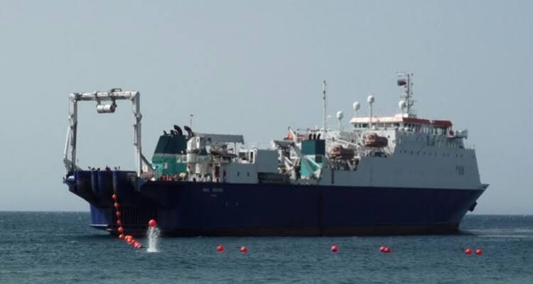 El buque Wave Sentinel llegó a La Guaira para restaurar la conexión total de internet en Venezuela 1 Buque