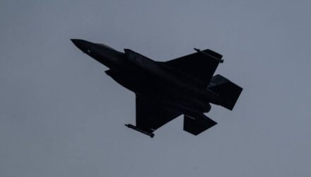 Irán asegura haber destruido «varios» F-35 en ataque a base de EE. UU. 2 Irán
