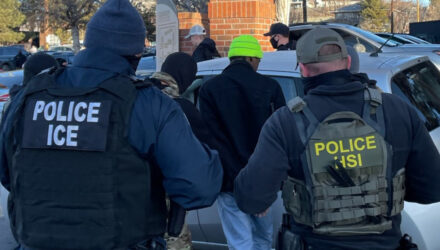 ICE busca añadir 5.500 camas de detención para migrantes en Miami y otras ciudades de EE. UU. 2 ICE