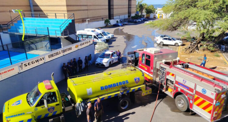 Se incendió local de calzado y ropa en el Hotel Tibisay del Lago en Maracaibo 1 Local
