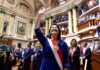 Keiko Fujimori al fin logró que le pusieran la banda presidencial 5 Fujimori