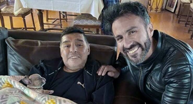 Médico principal de Maradona aseguró que no lo atendió durante sus últimas semanas de vida 1 Maradona