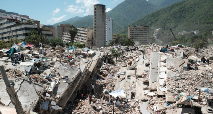 NASA reveló que desplazamiento de tierra de 60 centímetros causó daños extremos en Caracas 1 NASA TERREMOTOS