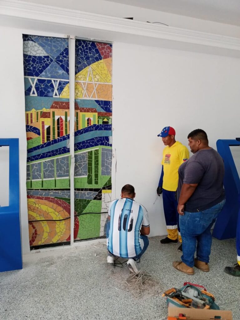 Alcaldía descubre mural de Luis Martínez que estaba tapiado con una pared de yeso 3 PHOTO 2026 07 16 21 41 10 2