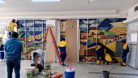 Alcaldía descubre mural de Luis Martínez que estaba tapiado con una pared de yeso 2 Alcaldía