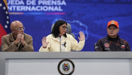 Gobierno denunció los laboratorios mediáticos ocupados de desinformar para generar mas caos en la tragedia 2 mediáticos