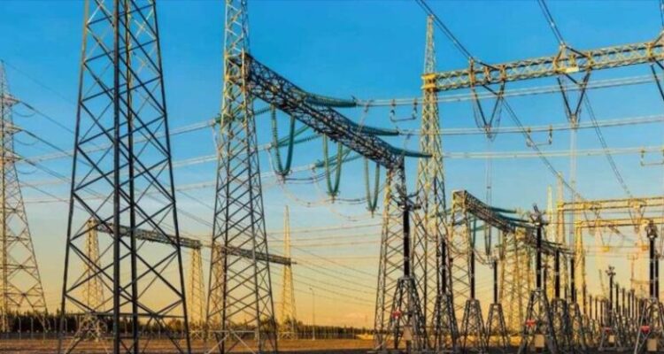 La Guaira: Restablecen servicios de electricidad en 90% y 84% de agua potable 1 La Guiara