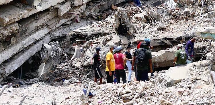 Subió a 4.930 los fallecidos por el doblete sísmico 1 Doblete