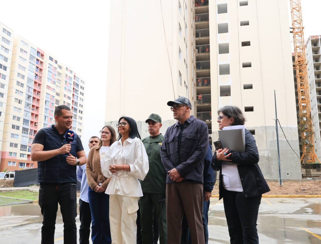 Ya fueron adjudicadas las primeras 200 viviendas a los damnificados por los terremotos 2 Viviendas
