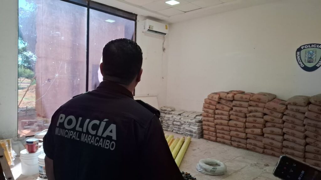 Alcaldía de Maracaibo avanza en la rehabilitación de sede de Polimaracaibo 3 WhatsApp Image 2026 07 07 at 11.00.05 AM