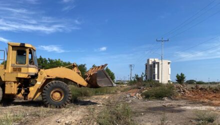 Alcaldía de Maracaibo construye un talud artificial para frenar socavamiento del hueco Coquivacoa y proteger avenida 24 4 Coquivacoa