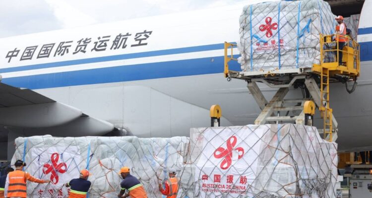 Llegó a Venezuela el primer lote de ayuda humanitaria china tras los terremotos 1 China