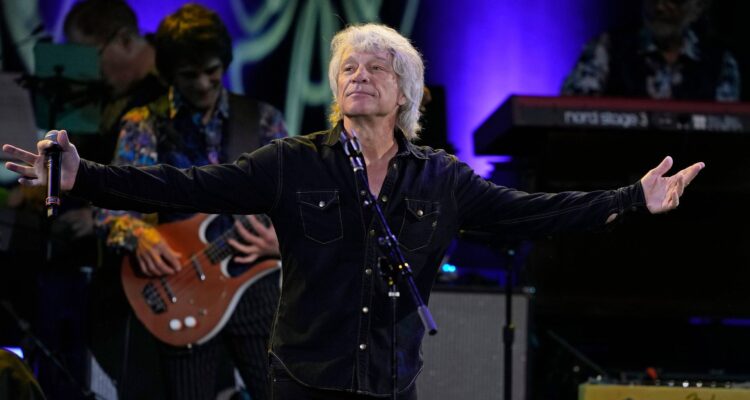 Jon Bon Jovi preocupa en pleno regreso a los escenarios: suspendió un concierto por problemas de salud 1 Bon Jovi