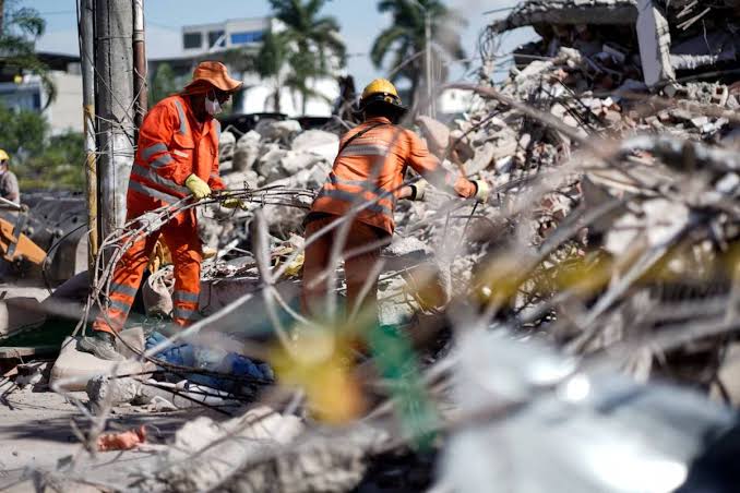 Presidente de Colombia decretó tres días de duelo nacional 2 2Terremoto