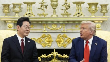 Trump insistió en que Corea del Sur no apoya su política sobre «desnuclearización» de Irán 3 Trump