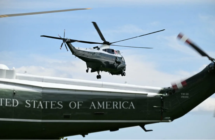 La FAA investiga por qué un avión de pasajeros que despegaba se acercó demasiado al helicóptero Marine One de Trump 2 Avion 7