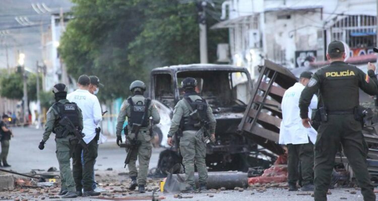 11 heridos en atentado con carro bomba en Cúcuta 1 Cúcuta