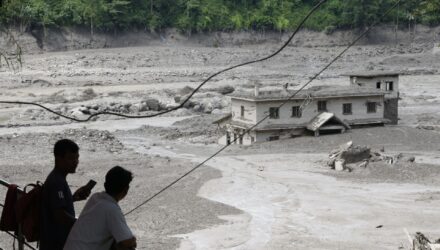 El deslave glaciar en Nepal deja más de 1.200 muertos 2 Nepal