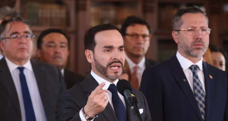 De la Espriella decretó estado de emergencia económica, social y ecológica por el terremoto 1 Espriella