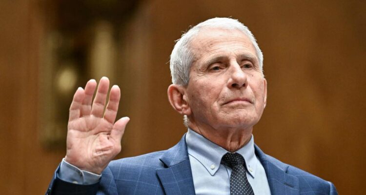 Comité del Senado declaró en desacato a Anthony Fauci por negarse a responder sobre el COVID-19 1 Comité