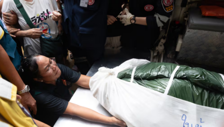 Adolescente tailandés mató e hirió a un gentío en su escuela secundaria 2 Adolescente