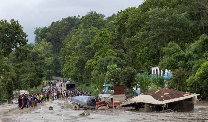 Subió a 160 los muertos tras la riada en Nepal que deja más de 700 personas desaparecidas 1 Nepal