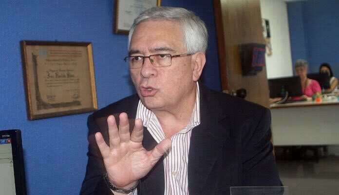 #Opinión La manía de ahogar el español 1 Español