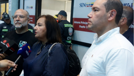 Delegados opositores al diálogo apenas van llegando al país 2 Opositores