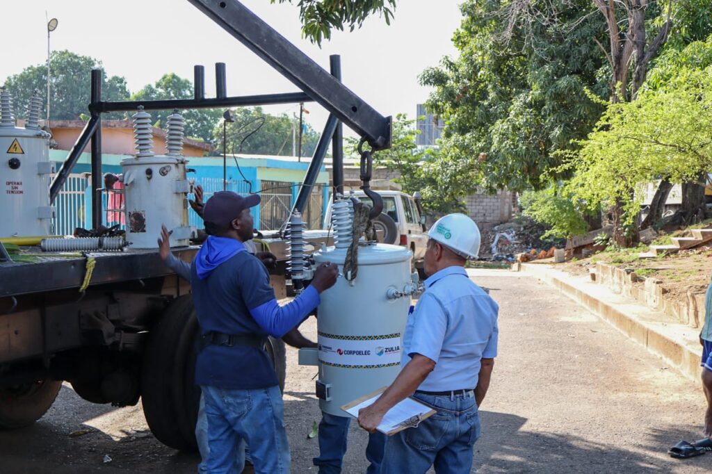 Las 18 parroquias de Maracaibo han sido incluídas en el reemplazo de transformadores 3 PHOTO 2026 08 02 18 18 44