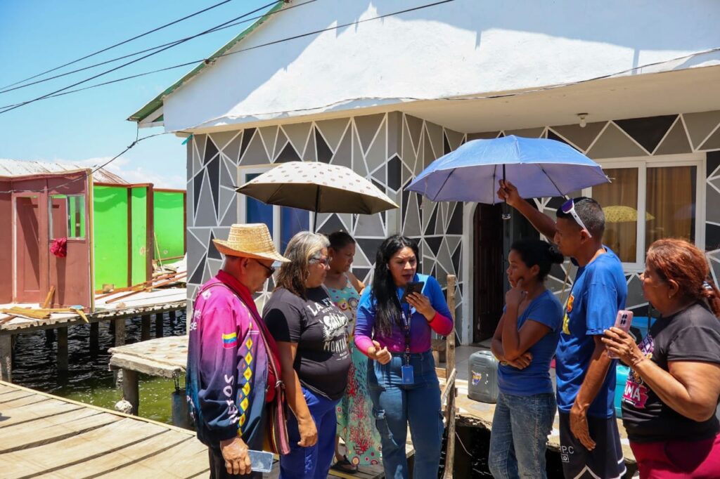 Alcaldía de Maracaibo atendió a familias de Santa Rosa de Agua afectadas por onda tropical 3 PHOTO 2026 08 25 18 12 19