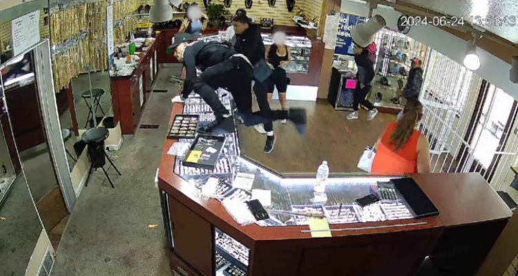 Venezolano fue condenado a 18 años por robo en joyería en EE. UU. 1 Robo