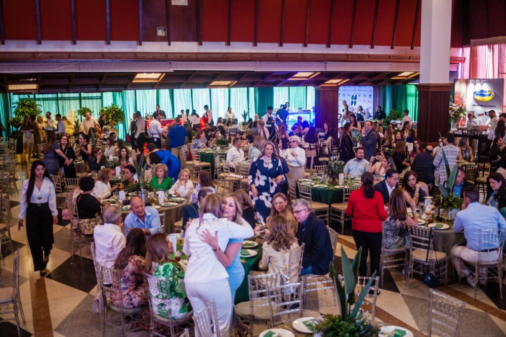Un hito sin precedentes: Fundanica Zulia logra una alianza histórica al reunir a 17 reconocidos chefs y maestros de la repostería en el almuerzo benéfico «Entre Sabores y Sonrisas» 2 WhatsApp Image 2026 08 07 at 12.21.33 PM