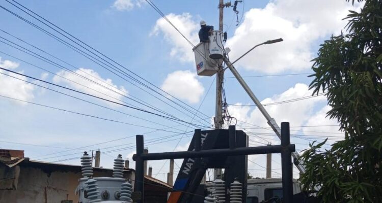 Con segunda fase del Plan Cayapa eléctrico se han instalado más de 50 transformadores en Maracaibo 1 Transformador
