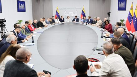 Consejo de Ministros revisó plan de reconstrucción de La Guaira y reactivación económica en el país 3 Consejo