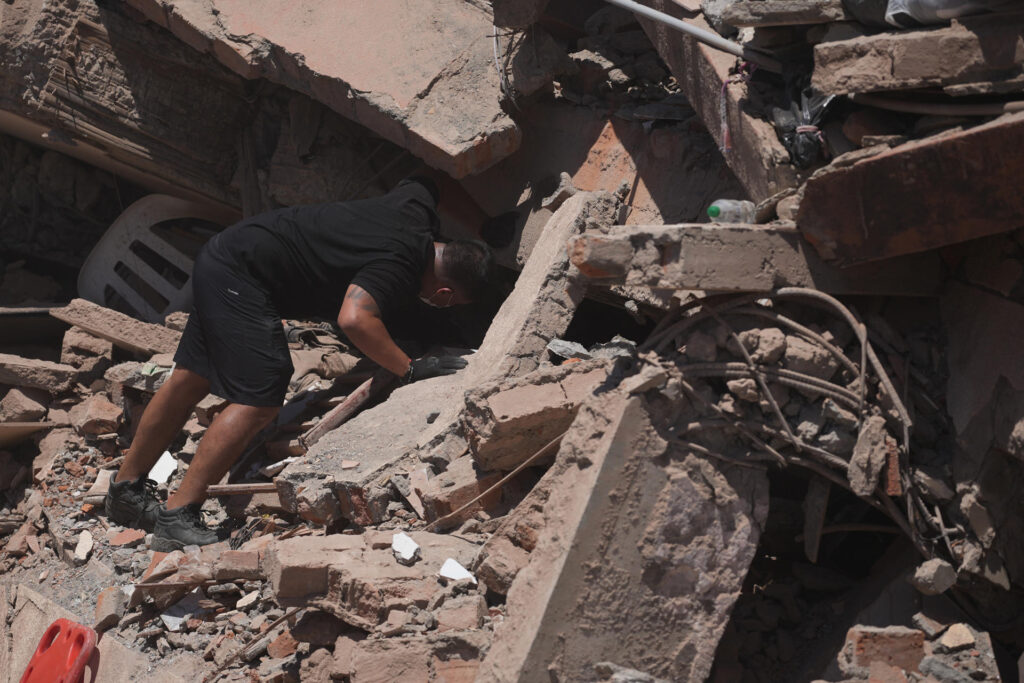 Subió a 111 el número de muertos por terremoto en Colombia 2 terremoto colombia 03
