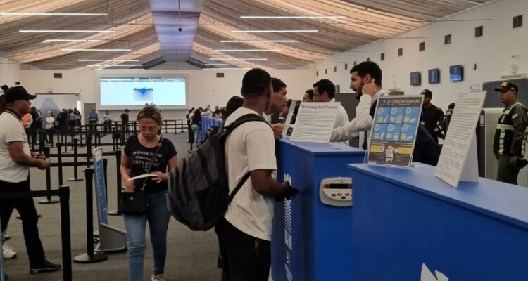 Maiquetía inició operaciones al 25% de su capacidad habitual antes de los sismos 1 Maiquetía